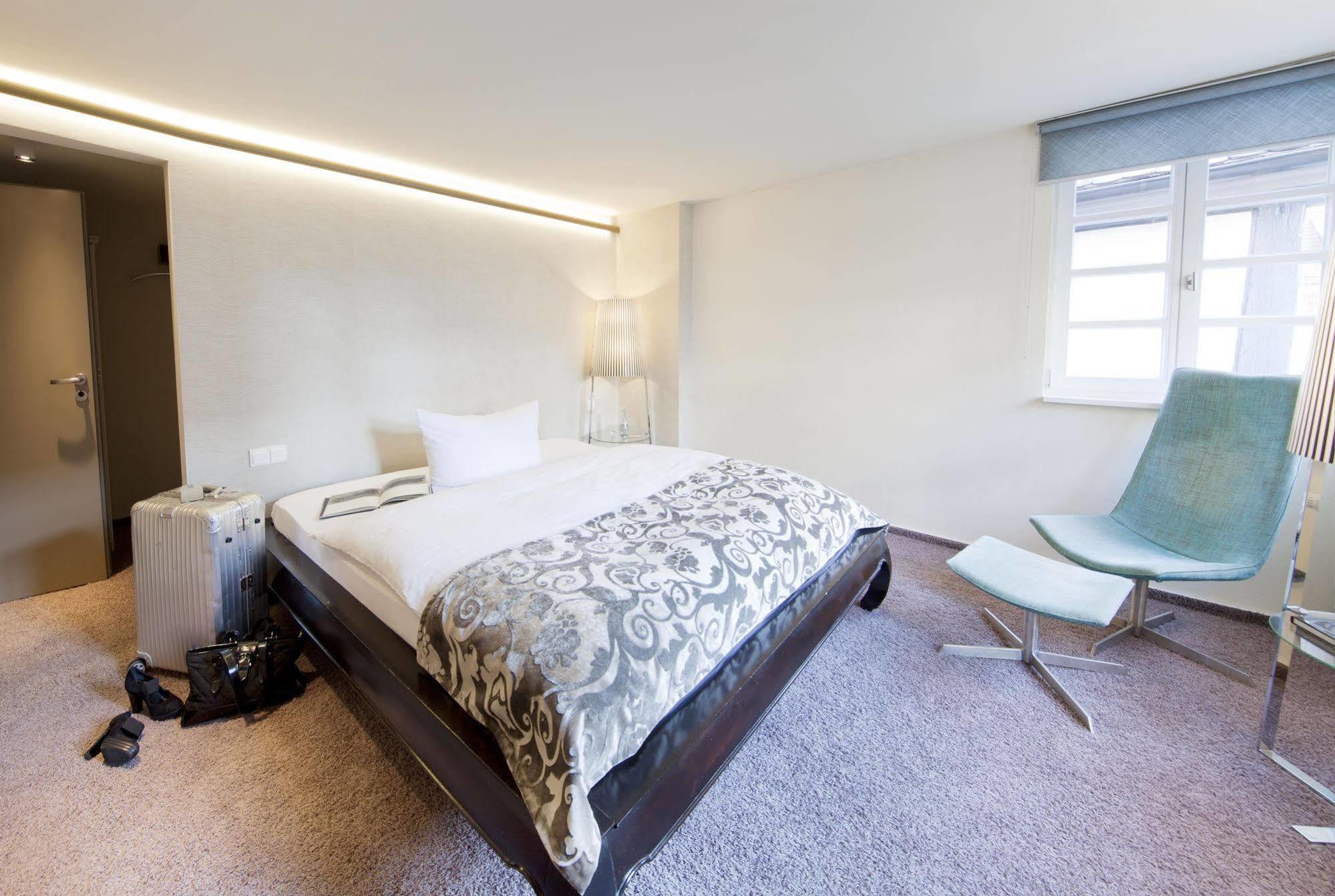 Boutique Hotel Pfauen Шорндорф Екстериор снимка