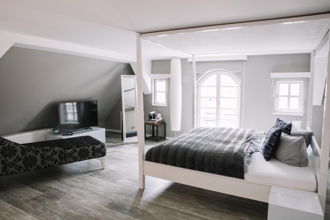 Boutique Hotel Pfauen Шорндорф Екстериор снимка